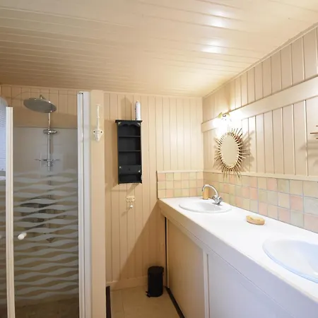 Hossegor Belle Avec Piscine Pour 10 Personnes. Villa